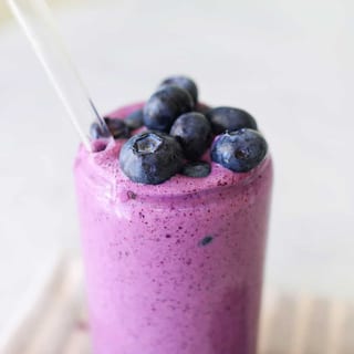 Blueberry Yogurt Smoothie