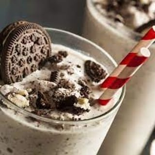 Oreo Milk Shake